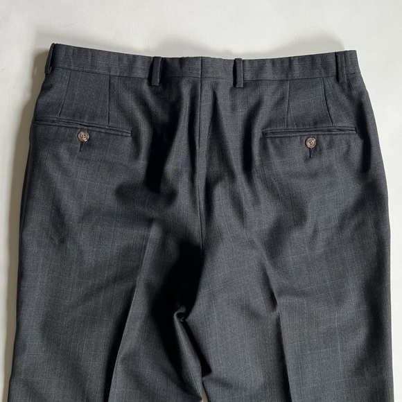 Hickey Freeman Grey Plaid 2 Piece Suit, Size XXL - Picture 10 of 13